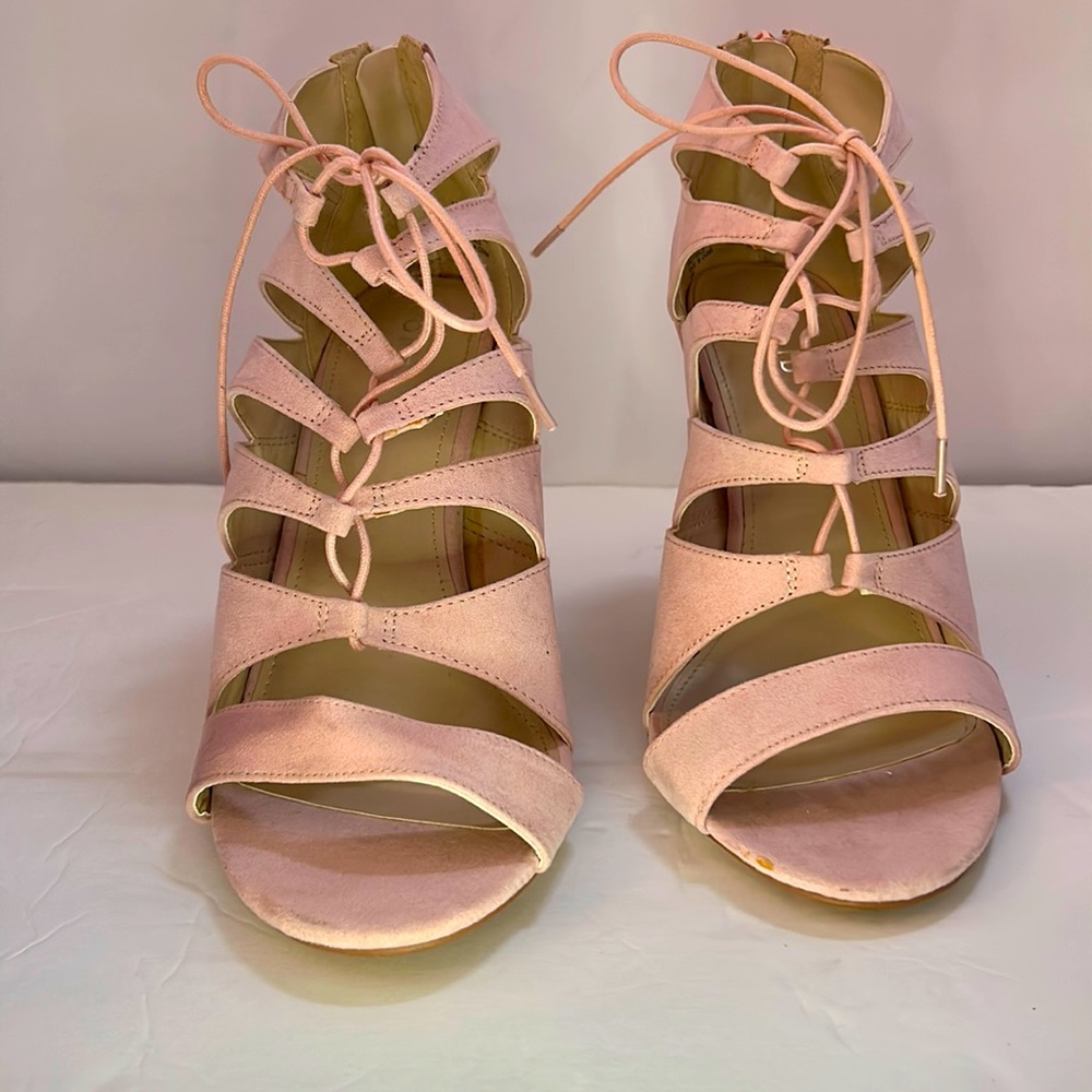 New Torrid blush baby pink heels size 10w 10 w velvet touch